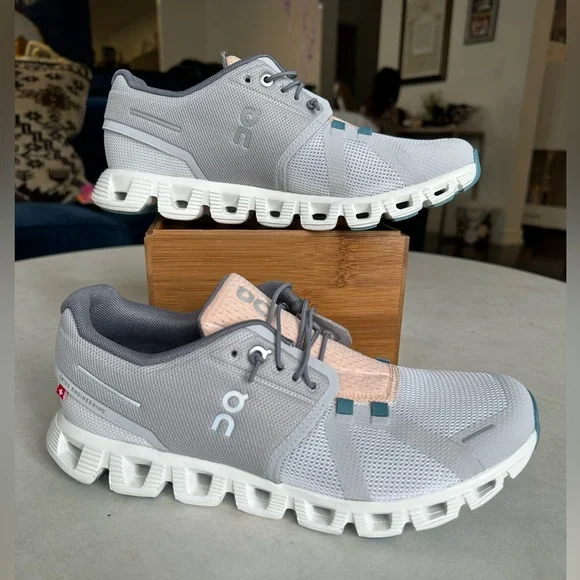 On Running Shoes On Running Cloud Push Sneakers Slip On